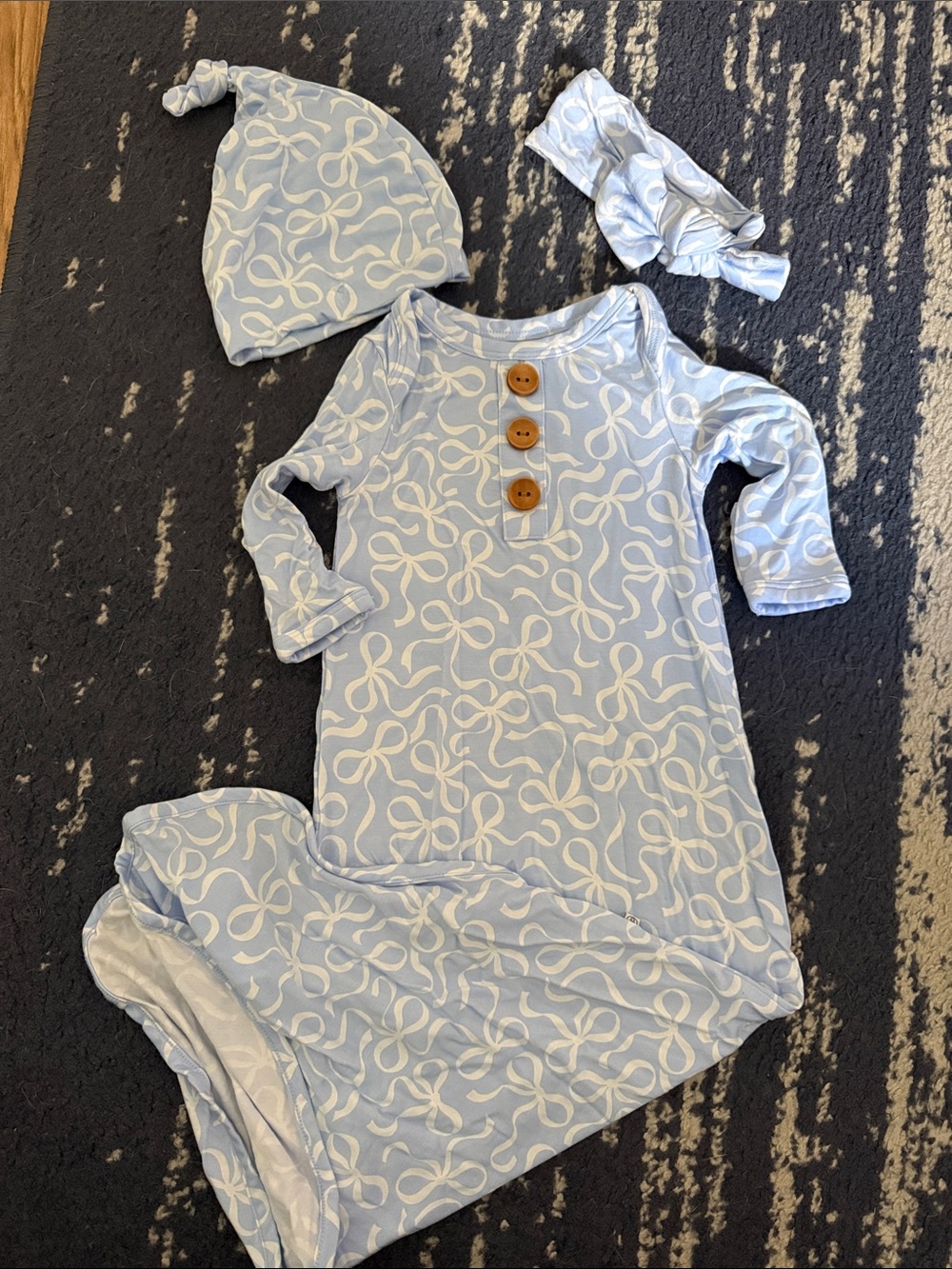 Caden Lane Light Blue and White Bow Print Baby Gown with Hat & Headband